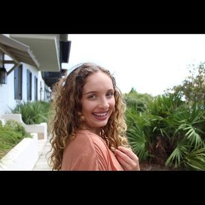 Meet your Posher, Anika